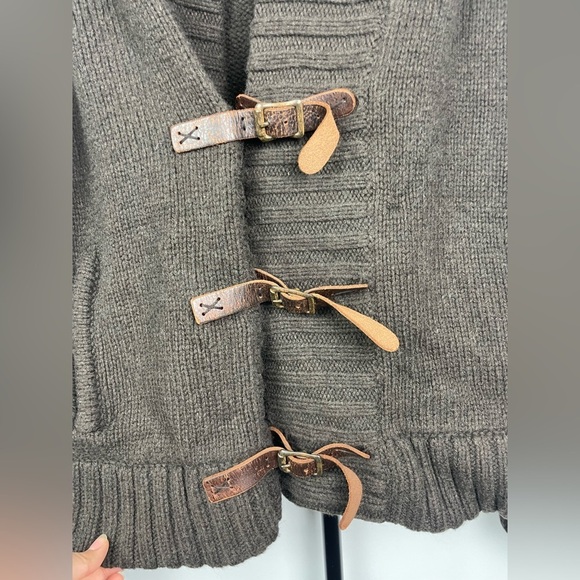 Revolve Tovar Brown Wool Blend Leather Strap Closure Cable Knit Sweater - Picture 4 of 6